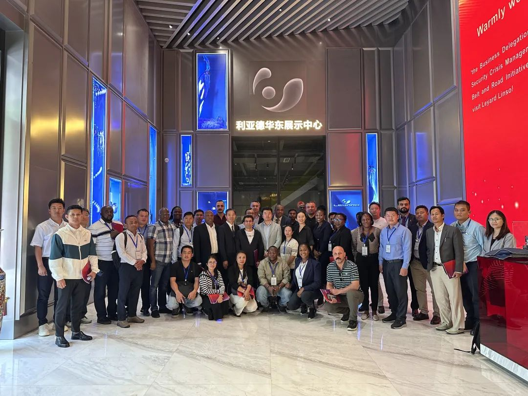“一带一路”八国航空安保与危机管理商务考察团到访EVO视讯官方网站·蓝硕，共探国际合作新机遇